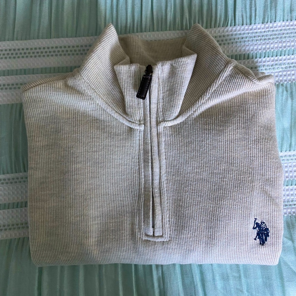 Zip-up sweater
